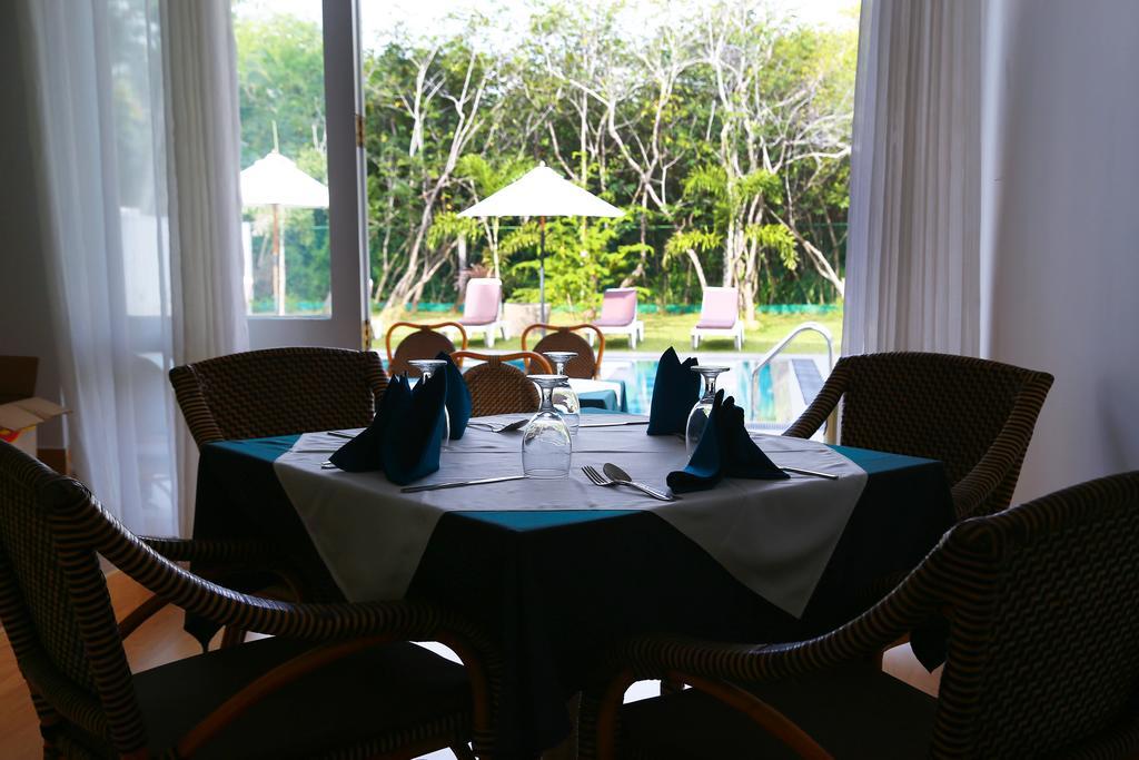 Hikka Nature Villa Hikkaduwa Buitenkant foto